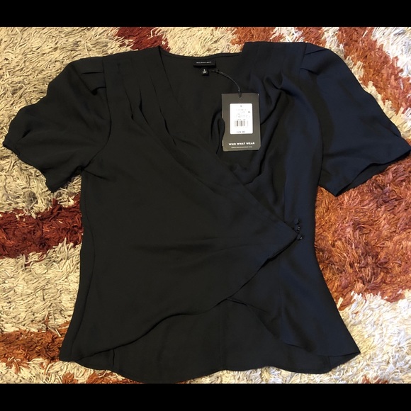 NWT Black Short Sleeve Deep V-Neck Wrap Top - Picture 3 of 8